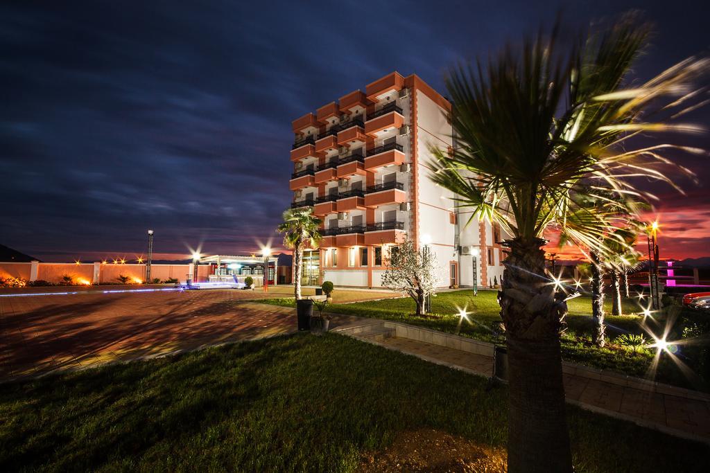 Hotel Oasis Podgorica Exterior foto